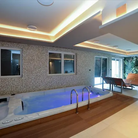 Laguna 3 *