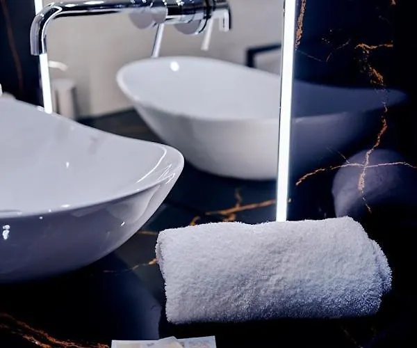 Laguna 3 アパート *